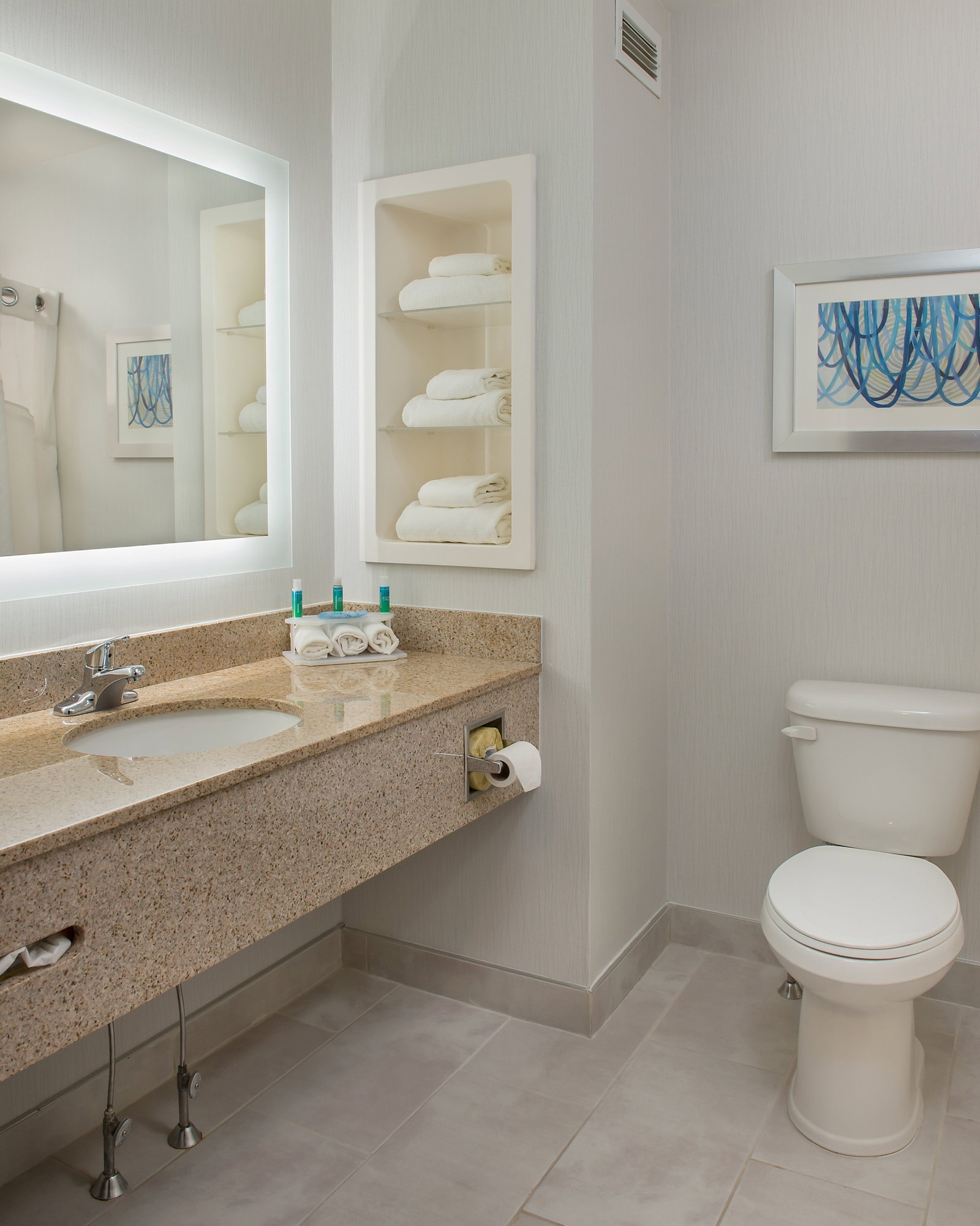 Holiday Inn Express Hotel & Suites - thumb 7