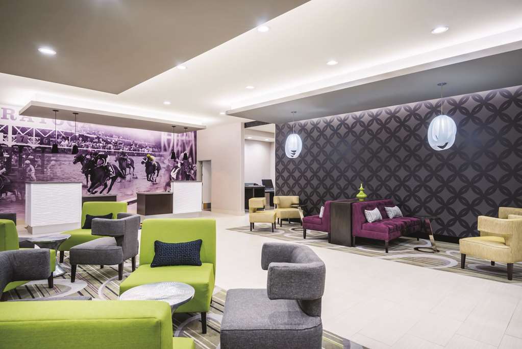 La Quinta Inn & Suites Clifton Park - thumb 4