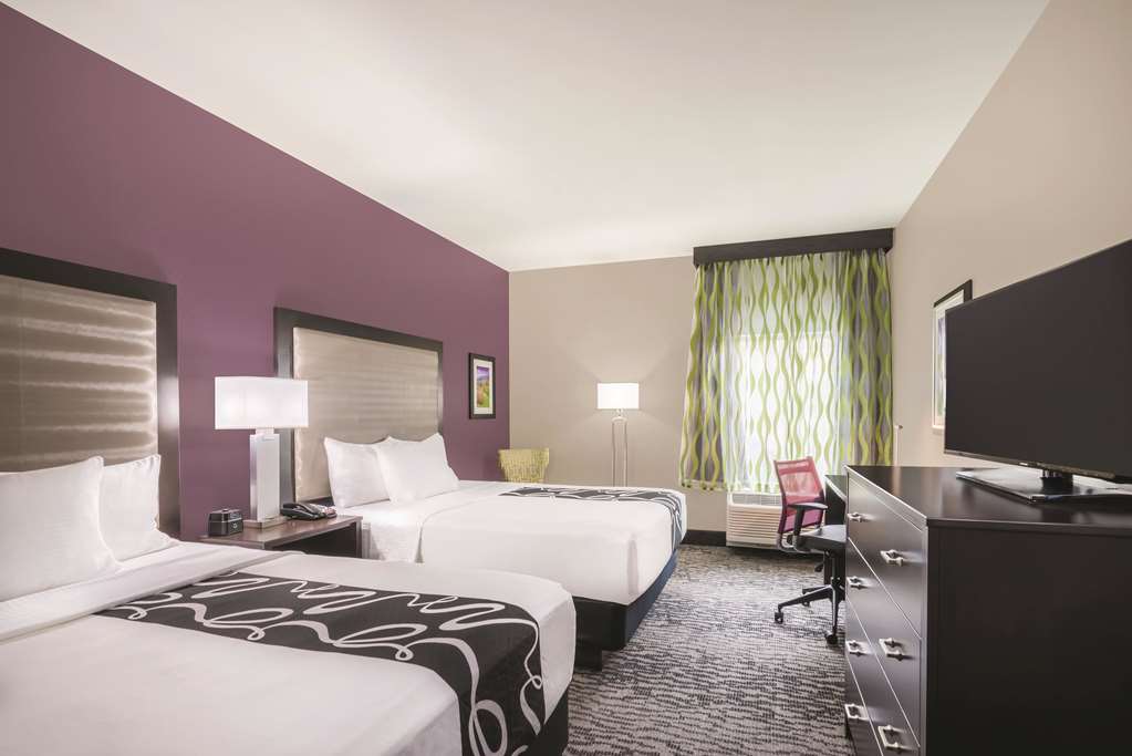La Quinta Inn & Suites Clifton Park - thumb 7