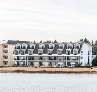 Quality Inn  Suites Mackinaw City - Accommodation Rooms