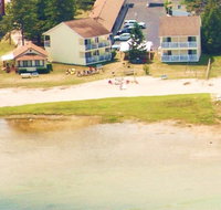 Beachcomber Motel - Accommodation Rooms