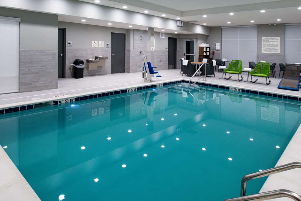 Hampton Inn & Suites Adrian - thumb 9