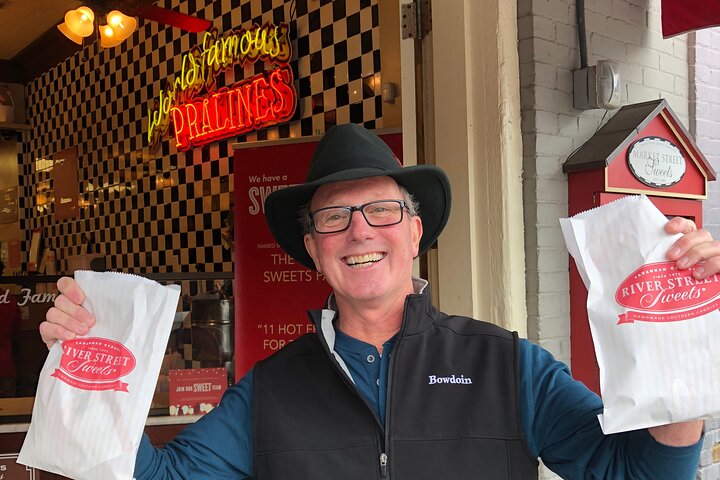 Downtown Charleston Culinary Walking Food Tour Of French Quarter & City Market - thumb 2