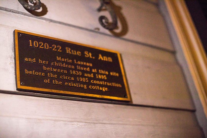 Adults Only - New Orleans Ghost True Crime Voodoo and Vampire Walking Tour