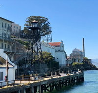 Alcatraz Tour plus Muir Woods and Sausalito Day Trip - Accommodation Rooms