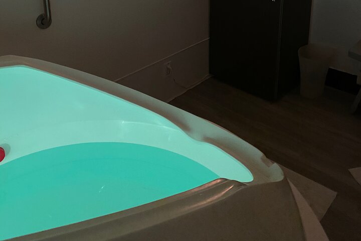 A natural healing experience in a private epsom salt bath.