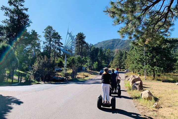 2 Hour Segway Tour In Cheyenne CaÃ±on And Broadmoor Area - thumb 3