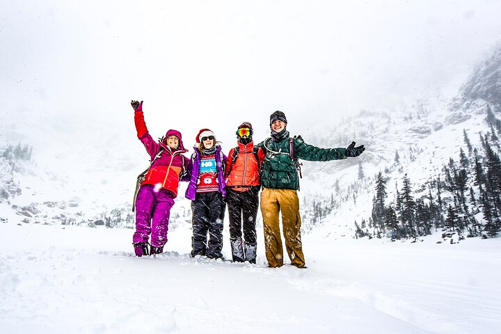 Snowy Hiking Tour to jaw dropping views in Rocky Mountain National Park