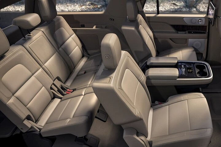 Departure Private Transfer From Malibu City To Los Angeles Airport LAX By SUV - thumb 4