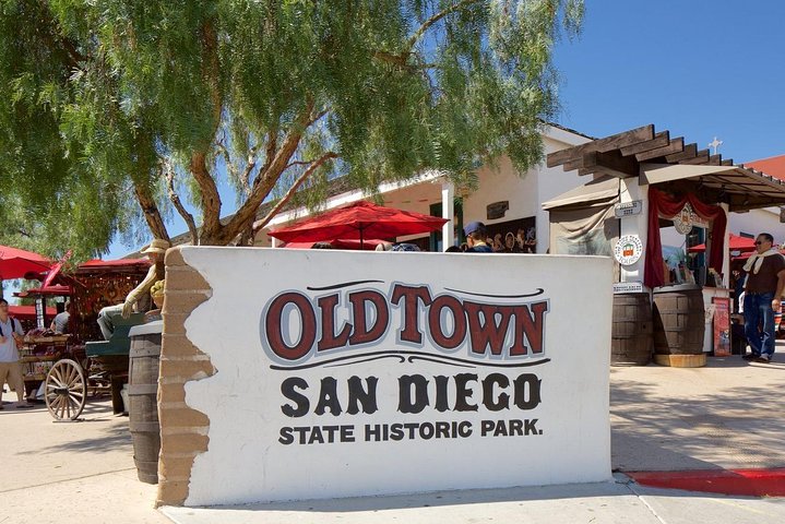 John Wayne Airport (SNA) Private Transfer To San Diego. - thumb 0