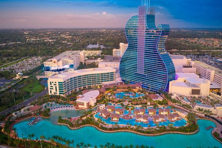 Departure Private Transfer: Hollywood Beach To Airport FLL In Business Car - thumb 1