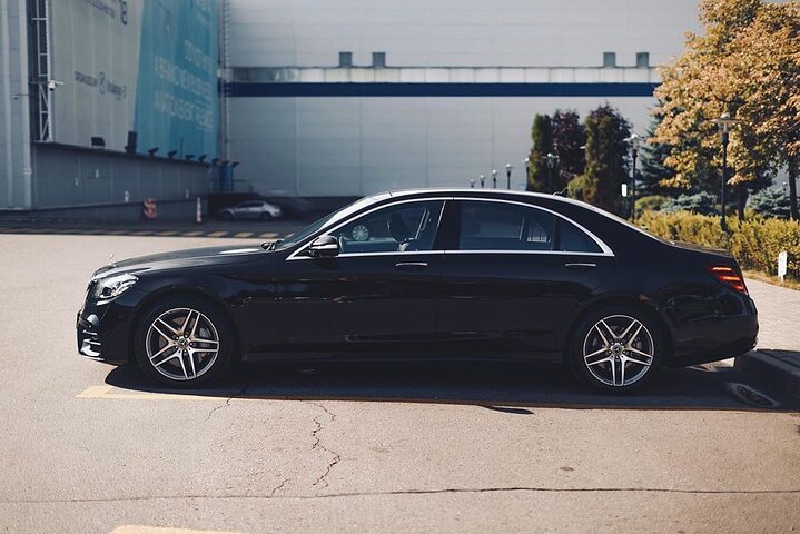 Departure Private Transfer: Fort Lauderdale To Airport FLL In Business Car - thumb 0