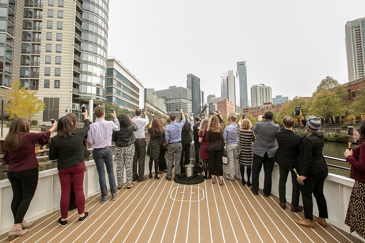 Premier Chicago River Fireworks Dinner Cruise - thumb 2