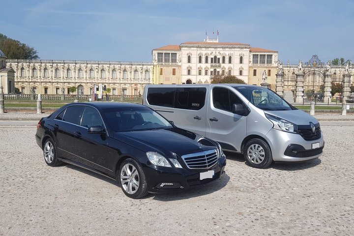 Detroit City To Detroit Airport (DTW) - Departure Private Transfer - thumb 0