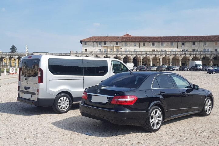 Detroit City To Detroit Airport (DTW) - Departure Private Transfer - thumb 5