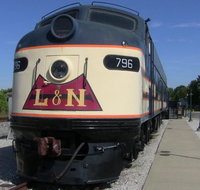 Skip the Line Historic RailPark and Train Museum Ticket with Guided Tour - Accommodation Rooms