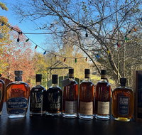 Kentucky Bourbon Trail for the expert bourbon drinker. - Accommodation Rooms