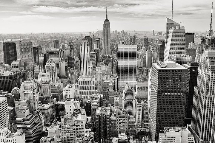 Departure Private Transfer: Manhattan To LaGuardia Airport LGA By Luxury Car - thumb 3