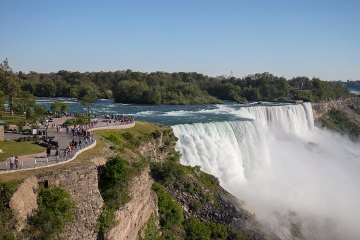 2-Day Niagara Falls And Tannersville Outlet Shopping Tour From New York By Bus - thumb 0