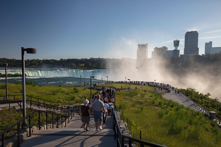 2-Day Niagara Falls And Tannersville Outlet Shopping Tour From New York By Bus - thumb 3