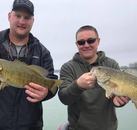 Lake Erie Smallmouth Fishing Charters - Accommodation Rooms