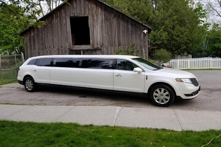 Departure Private Transfer Philadelphia To Philadelphia Airport PHL By Limousine - thumb 2
