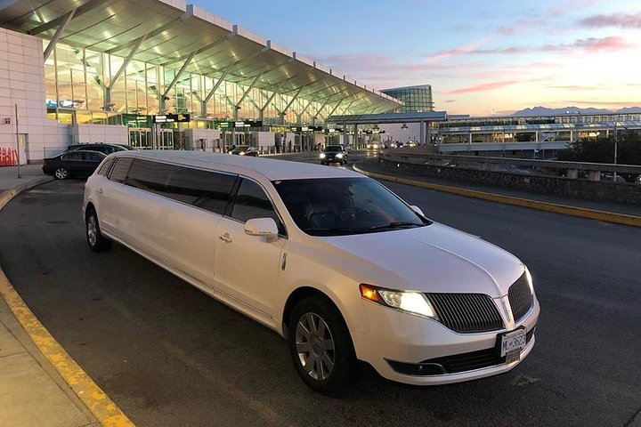 Departure Private Transfer Philadelphia To Philadelphia Airport PHL By Limousine - thumb 3