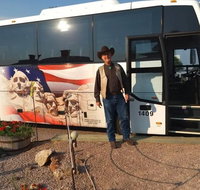 Mount Rushmore  Black Hills Tour Including 2 meals  a Music Variety Show - Accommodation Rooms