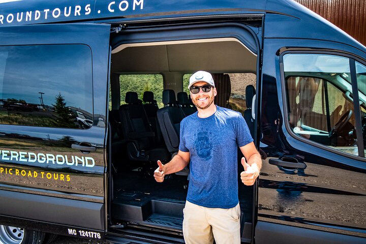 Lower Loop Of Yellowstone Tours - thumb 5