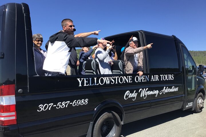 Private Open Air Luxury Tour Of Yellowstone National Park - thumb 0
