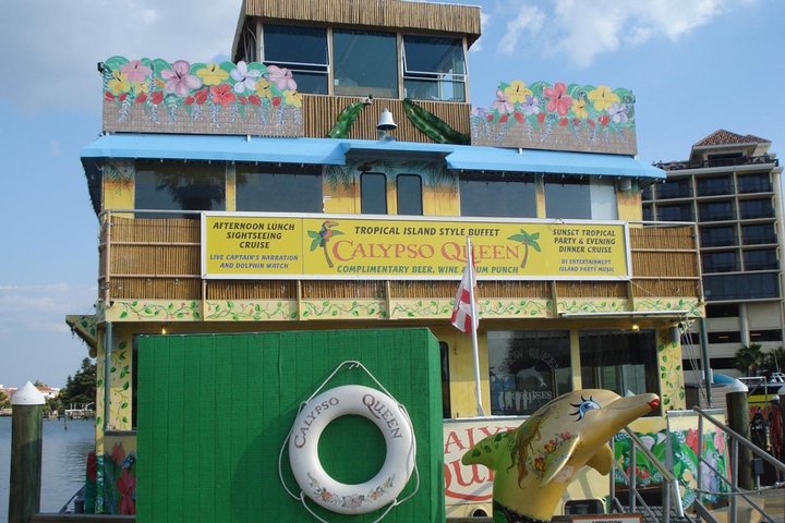 Calypso Queen Tropical Party Buffet Cruise - thumb 3